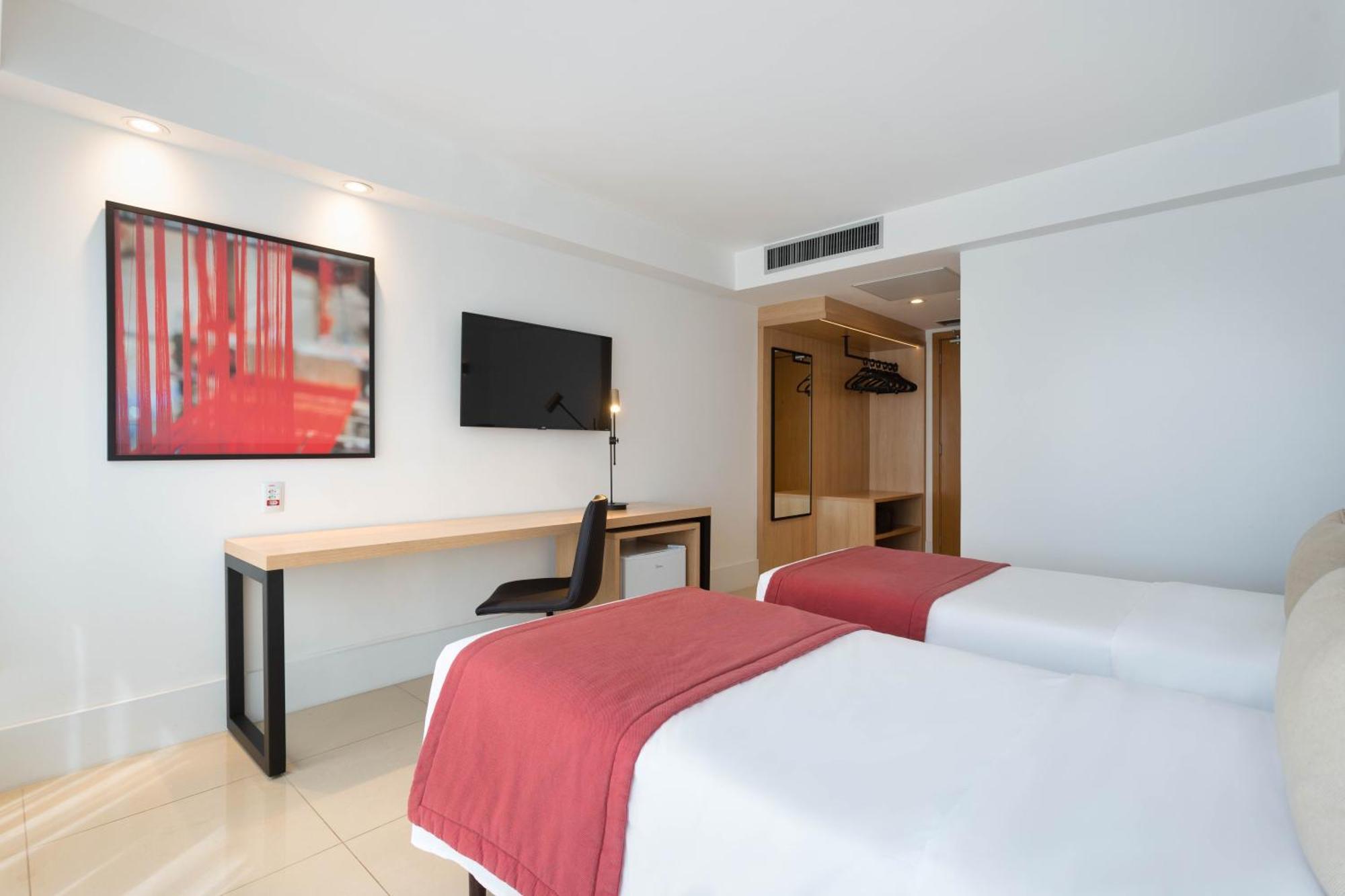 Ramada By Wyndham Brasilia Alvorada Hotel ภายนอก รูปภาพ