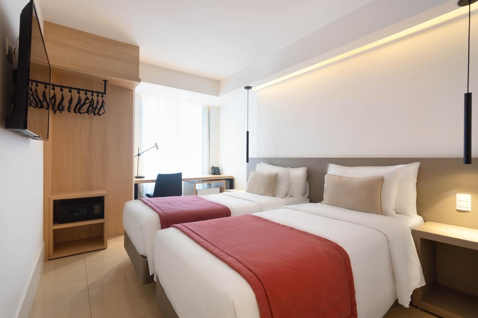 Ramada By Wyndham Brasilia Alvorada Hotel ภายนอก รูปภาพ