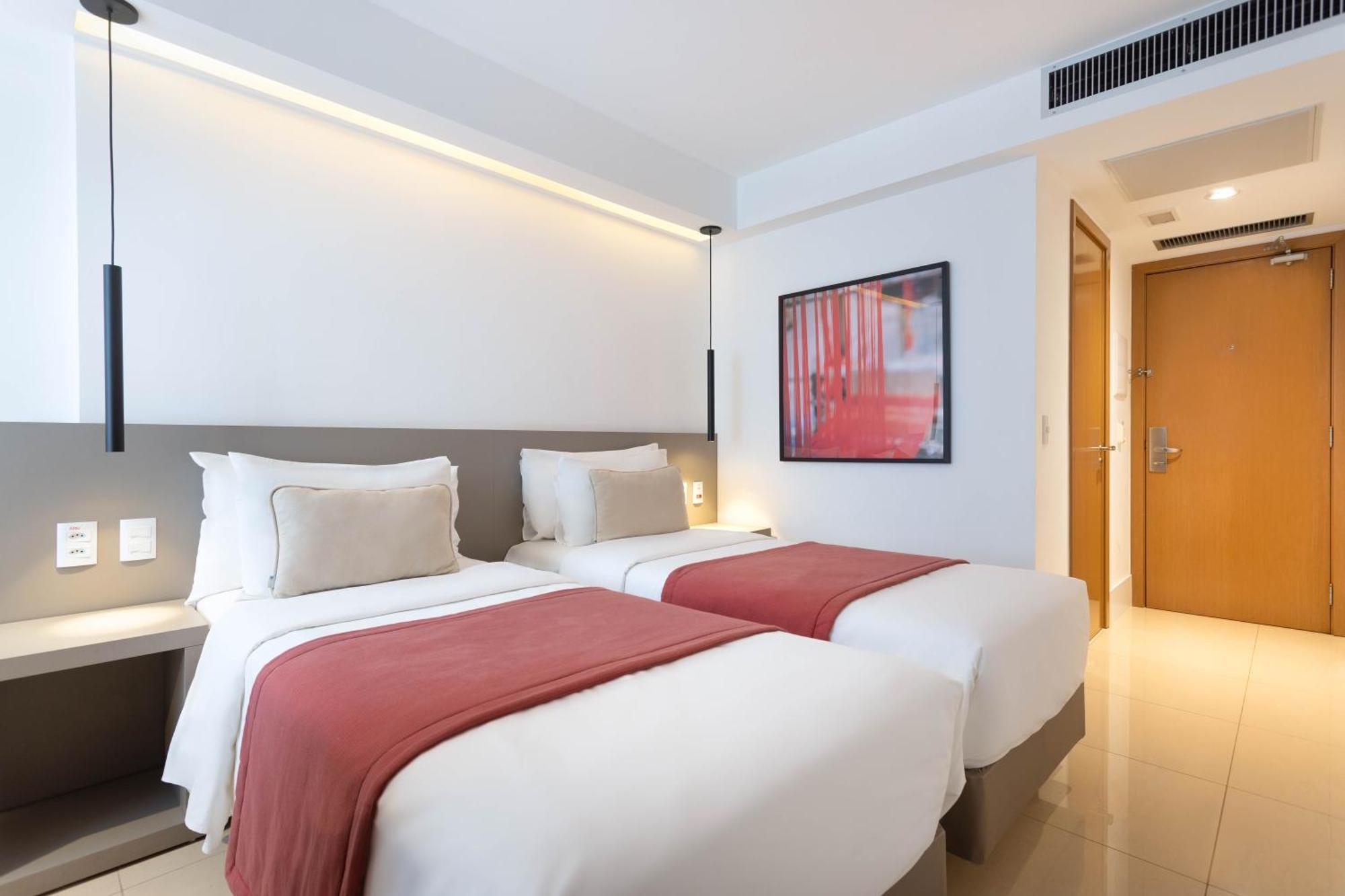 Ramada By Wyndham Brasilia Alvorada Hotel ภายนอก รูปภาพ